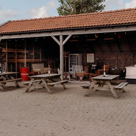 Finse Woning Op Camping De Tulpenweide Breezand Екстер'єр фото