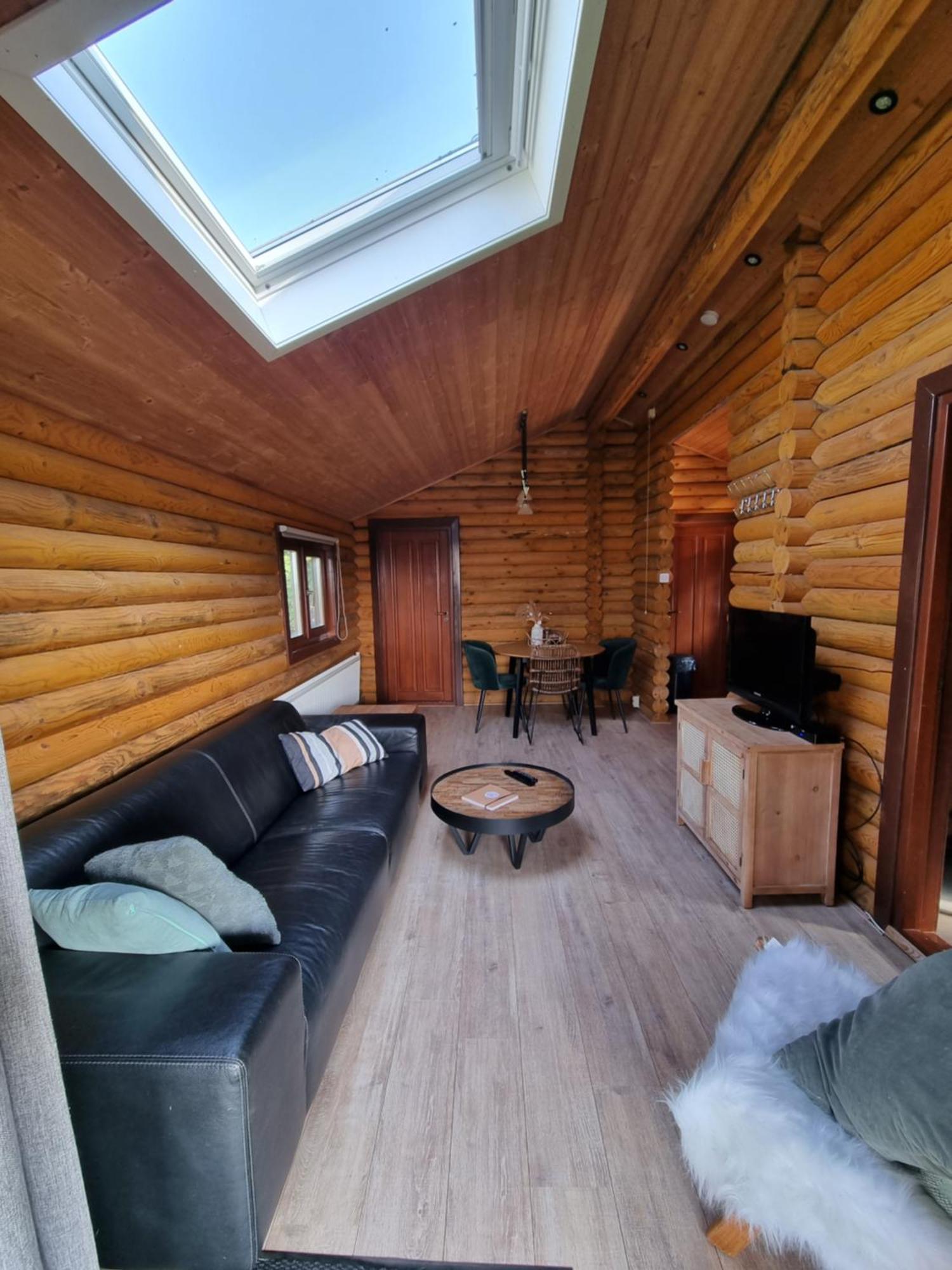 Finse Woning Op Camping De Tulpenweide Breezand Екстер'єр фото